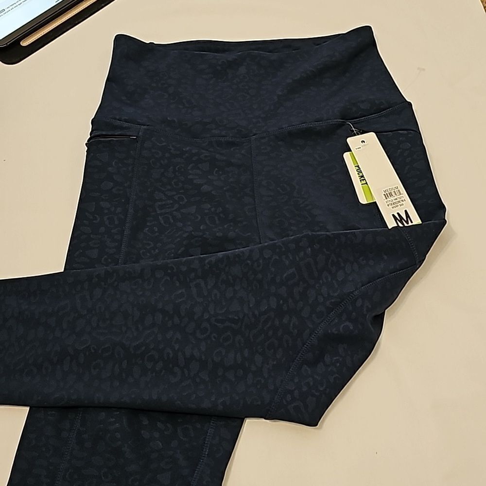 Nicole Miller high waist leggings size medium.